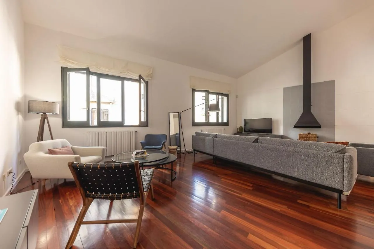 Ferienwohnung Bravissimo Cort Reial Palau, Duplex Penthouse Gerona